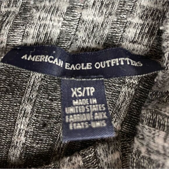 American Eagle Outfitters Gray Oversized Turtleneck Sweater Size XS EUC - Picture 7 of 8